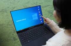 Koncepcja laptopa Samsung Display jest prawdopodobnie wyposażona w ten sam 16-calowy wyświetlacz AMOLED, który będzie dostępny w modelach Galaxy Book3 Pro i Galaxy Book3 Ultra. (Źródło obrazu: Samsung Display) 