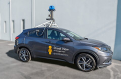 Samochód z kamerą Google Street View (Źródło zdjęcia: Google)