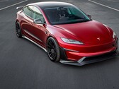 Tesla Model 3 Performance z nieoryginalnym zestawem Aero. (Źródło zdjęcia: Unplugged Performance/X)