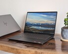 Modele OmniBook X Flip 14 mogą wyglądać identycznie jak OmniBook X 14 w obudowie typu clamshell, jednak jeden z nich charakteryzuje się znacznie większą wydajnością graficzną
