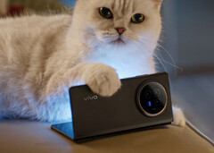 Vivo X Fold3 Pro zapowiada się na najlżejszy składany smartfon w stylu książki. (Źródło zdjęcia: Vivo)