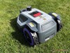 Tył modelu Anthbot M9 Pro z pasami wyścigowymi