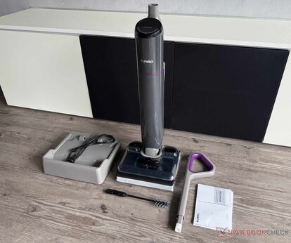 Co znajduje się w zestawie z urządzeniem FloorShine 830