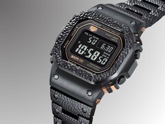 MRG-B5000HT-1 wykorzystuje negatyw LCD, aby dopasować się do stonowanego ciemnoszarego wykończenia powłoki DLC (źródło zdjęcia: Casio)