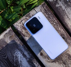 Xiaomi 17 będzie bezpośrednim następcą Xiaomi 15. Na zdjęciu - Xiaomi 15 (źródło obrazu: Vetrax Arrogant TV na Weibo)