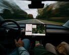 Przednia szyba Tesli (źródło zdjęcia: My Auto Glass)