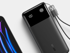 Power Bank Anker 20K 30W posiada odłączany kabel USB-C. (Źródło zdjęcia: Anker)