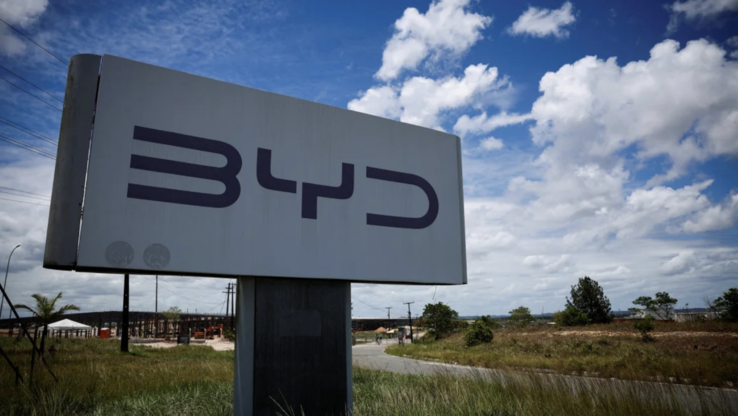 Plac budowy nowej fabryki pojazdów elektrycznych BYD w Camacari w Brazylii, na zdjęciu w listopadzie 2024 r. (źródło zdjęcia: Adriano Machado/Reuters)