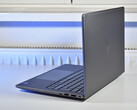HP ZBook 8 G1i 14 ponownie oferuje Ethernet (źródło obrazu: Benjamin Herzig)
