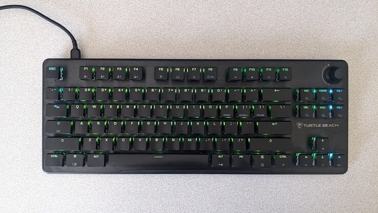 Widok z góry klawiatury Turtle Beach Vulcan II TKL z podświetleniem AIMO RGB