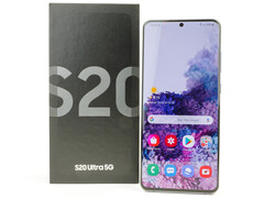 Właściciele Samsunga Galaxy S20 Ultra nadal mogą korzystać z comiesięcznych aktualizacji zabezpieczeń (Zdjęcie: Notebookcheck)