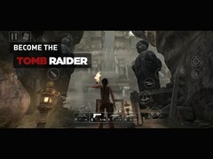 Rozgrywka Tomb Raider na iPhonie lub iPadzie pokazująca Larę Croft eksplorującą ruiny świątyni z widocznymi na ekranie przyciskami dotykowymi