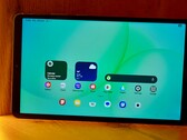 Samsung Galaxy Tab A11 jest przystępny cenowo. Ale czy naprawdę oferuje obiecane siedem lat aktualizacji? (Źródło obrazu: Notebookcheck)