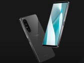 Pojawiły się pierwsze pokrowce ochronne dla Sony Xperia 1 VI i Xperia 5 VI. W przypadku tej drugiej są one sprzeczne z ostatnimi przeciekami. (Zdjęcie: SK, Youtube)