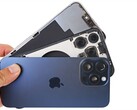 Bateria Apple iPhone 15 Pro ma działać dłużej niż pierwotnie reklamowano. (Zdjęcie: iFixit)