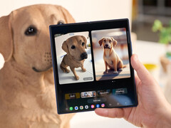 Stabilne wersje One UI 8 są obecnie dostępne tylko na najnowszych składanych urządzeniach Samsunga, Galaxy Z Fold7 na zdjęciu. (Źródło zdjęcia: Samsung)