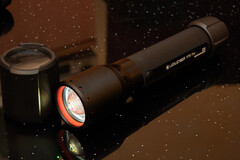 Ledlenser P7R (źródło obrazu: Andreas Sebayang/Notebookcheck)