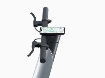 Można zamontować smartfon.