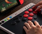 Nowy kontroler arcade od 8bitdo, dostępny od 15 lipca 2025 r. (Źródło zdjęcia: 8bitdo)
