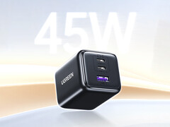 Ładowarka Ugreen 45 W GaN ma cenę początkową około 11 USD w Chinach. Na zdjęciu: cegła ładująca. (Źródło zdjęcia: Ugreen)