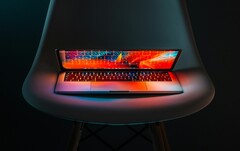 3 najważniejsze laptopy zaprezentowane na targach CES 2024 (Źródło: Unsplash)