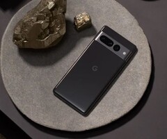 Pixel Fold ma wyprzeć Pixel 7 Pro jako najbardziej premium urządzenie Google. (Źródło: Google)