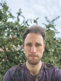 Selfie wykonane telefonem Xiaomi 17T