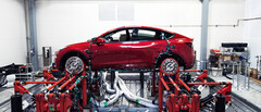 Niemieckie egzemplarze Tesli Model Y będą wkrótce dostarczane z bateriami BYD. (Źródło obrazu: Tesla)