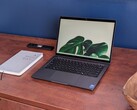 Recenzja urządzenia Dell Pro 7 13 2-w-1 typu convertible: idealne rozwiązanie do pracy biurowej