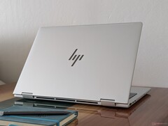 EliteBook 8 Flip G1i 13 jest jednym z pierwszych konwertowalnych laptopów wyposażonych w procesor Arrow Lake-U Core Ultra 7 265U (źródło zdjęcia: Notebookcheck)