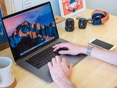 macOS Sequoia przenosi funkcję słuchawek iPhone'a 2020 na komputery Mac (Źródło: Unsplash)