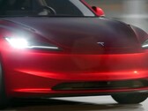reflektory Modelu 3 2024 (zdjęcie: Tesla/YT)
