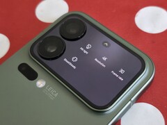 Xiaomi 17 Pro w recenzji. (Źródło zdjęcia: Marcus Herbrich)