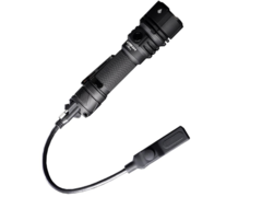L16 2.0 może być wyposażony w pilota zdalnego sterowania USB-C. (Zdjęcie: Acebeam)
