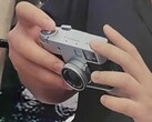 Praktyczne zdjęcie aparatu kompaktowego Fujifilm XHalf. 