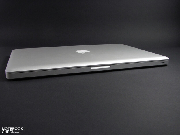 Logo Apple zapalałoby się w momencie włączenia laptopa. (Źródło obrazu: Notebookcheck)