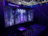 Proszę winić monitory ultraszerokie, takie jak Samsung Odyssey G9 OLED, za nową aktualizację specyfikacji AMD FreeSync. (Źródło obrazu: Samsung)