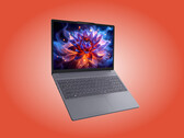 IdeaPad Slim 3i 15IWC11 w kolorze Luna Grey.