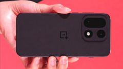 OnePlus 15 pokazany na Qualcomm Summit. (Źródło zdjęcia: Qualcomm, edytowane)