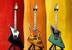Wygląd gitary Cream DaVinci można zmienić za naciśnięciem przycisku za pomocą E Ink. (Źródło zdjęcia: Cream Guitars)