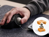 Mysz trackball Elecom Ist Plus (IT10MRS) wykorzystuje 5-kulkowe rolki o zmniejszonym tarciu.