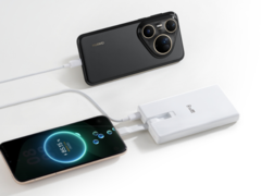 Power Bank Huawei z wbudowanym kablem (100W 12000) (na zdjęciu) został wprowadzony na rynek chiński. (Źródło zdjęcia: Huawei)