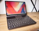 GPD Win Max 2 to wyjątkowy laptop do gier z klapką, który wykazuje imponującą wydajność w nowoczesnych tytułach.