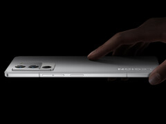 Model Legion Y70 wkrótce doczeka się odświeżenia. Na zdjęciu: zdjęcie promocyjne modelu 2022.