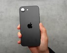 Oczekuje się, że iPhone SE 4 będzie wyposażony w pojedynczy tylny aparat z matrycą 48 MP. (Źródło obrazu: Apple)