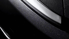 Nowy Model Y AWD zaczyna się teraz od 50 490 USD w nowym kolorze Diamond Black (źródło zdjęcia: Tesla)