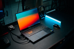 Gigabyte Aorus Master 16 w porównaniu z laptopami z RTX 5090. (Źródło obrazu: Notebookcheck)