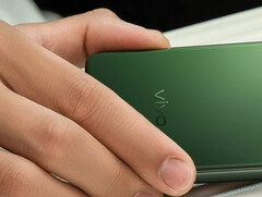 Kolejny składany smartfon Vivo będzie dostępny w co najmniej jednej uderzającej opcji kolorystycznej. (Źródło zdjęcia: Han Bo Xiao)