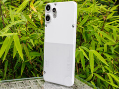 CMF Phone 2 Pro. (Źródło zdjęcia: Daniel Schmidt)