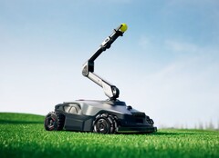 NexLawn Master X może rzucać psom piłki i zrywać owoce z drzew. (Źródło zdjęcia: Mova)